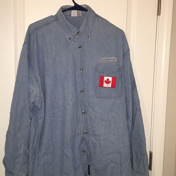 Gene Roddenberry’s Andromeda Vancouver Canada flag denim style chambray shirt XL - Picture 1 of 2